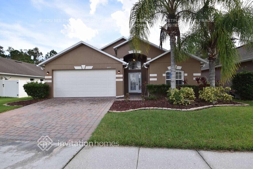 Building Photo - 16422 Cedar Run Dr