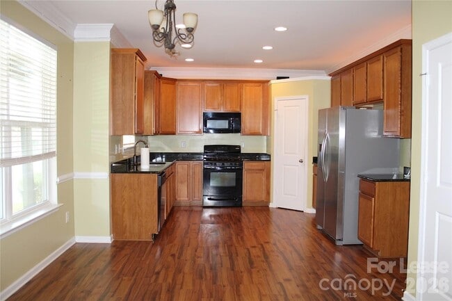 Building Photo - 16119 Raptor Ct