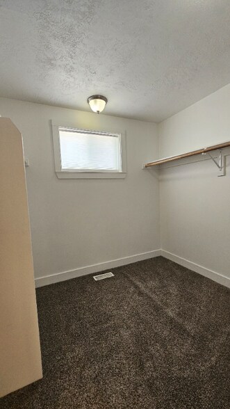 Building Photo - 4521 S Julep Dr