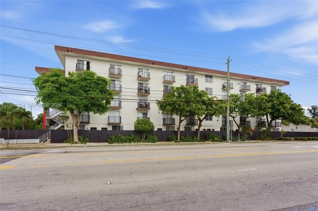 Building Photo - 2520 N Andrews Ave