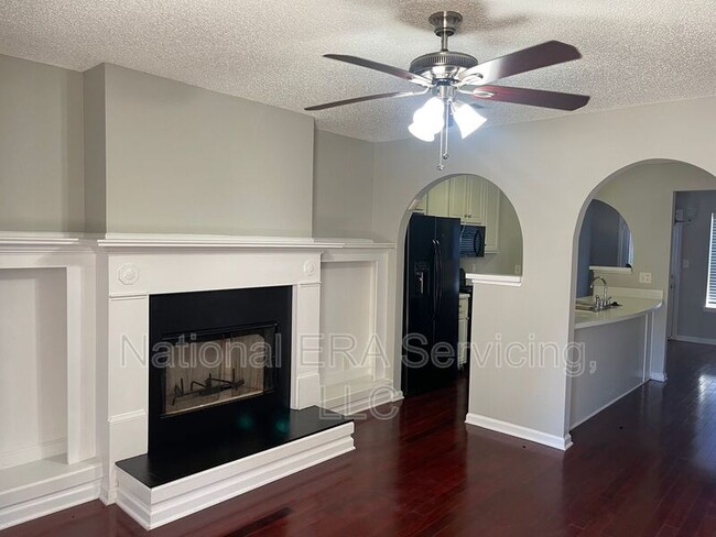 Building Photo - 703 Addy Cove