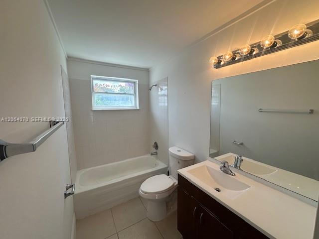 Building Photo - 9367 Fontainebleau Blvd