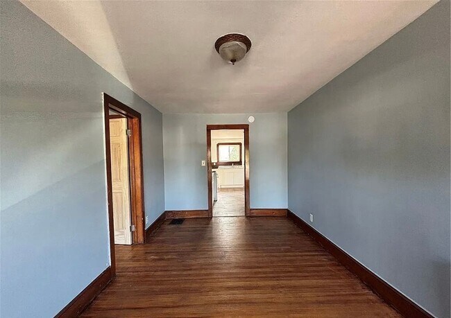 Building Photo - 416 Black River Blvd