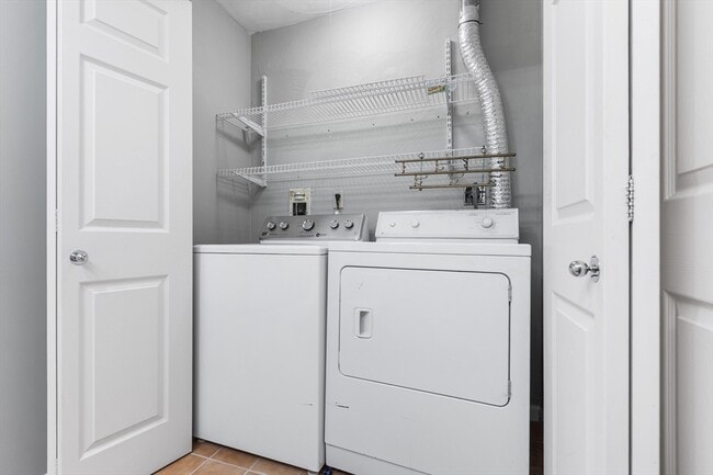 Building Photo - 50 Freedom Hollow