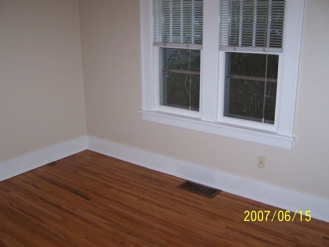 Building Photo - 808 W Myrtle St