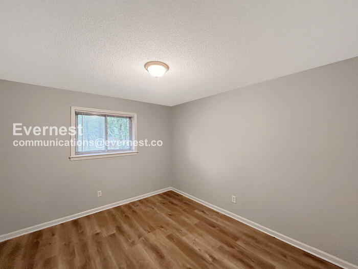 Building Photo - 3500 Panbrook Cove