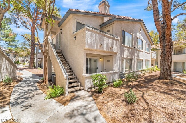 Building Photo - 3060 Tarpon