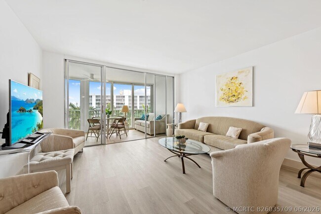 Building Photo - 3300 S Ocean Blvd