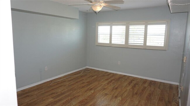 Building Photo - 300 64th Ave