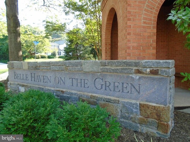 Building Photo - 1914 Duffield Ln