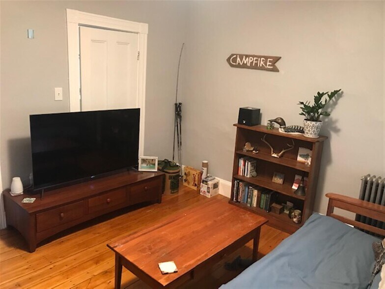 Building Photo - 11 Eustis St