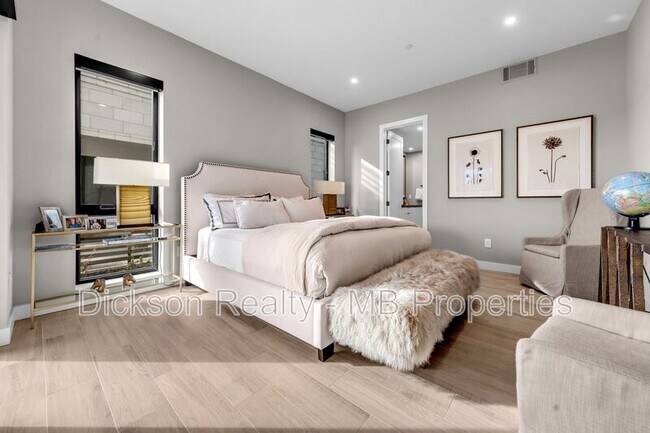 Building Photo - 76 Caballada St