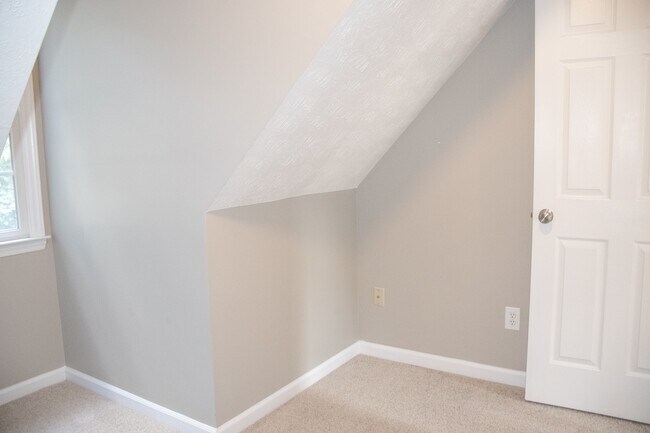 Building Photo - 38 White Heron Ct