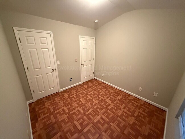 Building Photo - 2396 Camden Oak Way