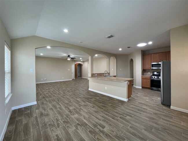 Building Photo - 6110 Moran Crest Dr