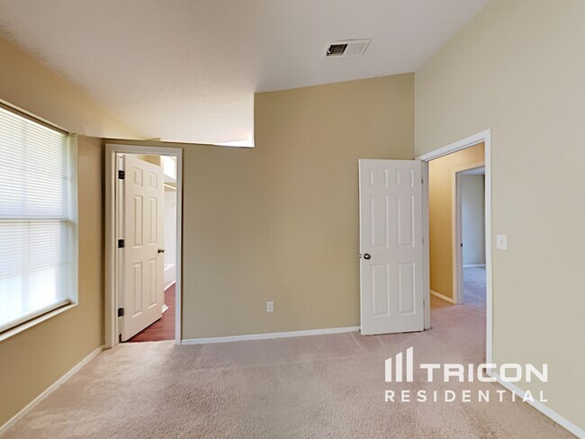 Building Photo - 2053 Stablewood Cove