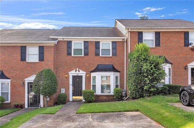 Primary Photo - 1528 Paces Ferry N Dr SE