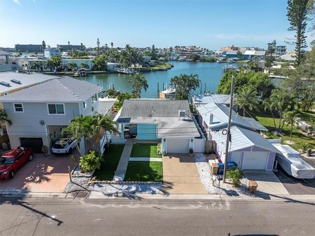 Building Photo - 341 Boca Ciega Dr