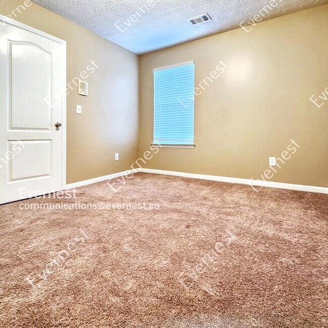 Building Photo - 425 Brunswick Cir