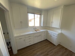 Building Photo - Single Family Home Available for Rent