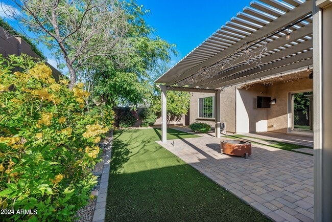 Building Photo - 3258 E Tina Dr