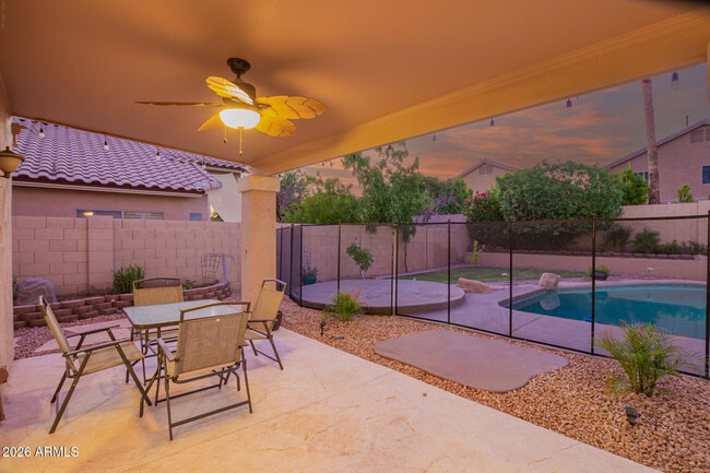 Building Photo - 9696 E Sheena Dr