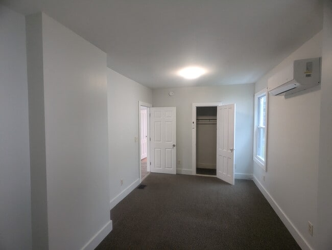 Building Photo - 201 Division St