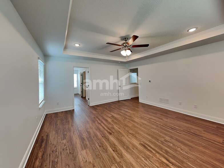 Building Photo - 8148 Rapala Ln