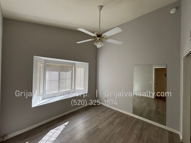 Building Photo - Beautiful 3 bedroom, 2 Bath Home in Reddin...