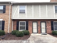 Building Photo - 3722 Park Rd