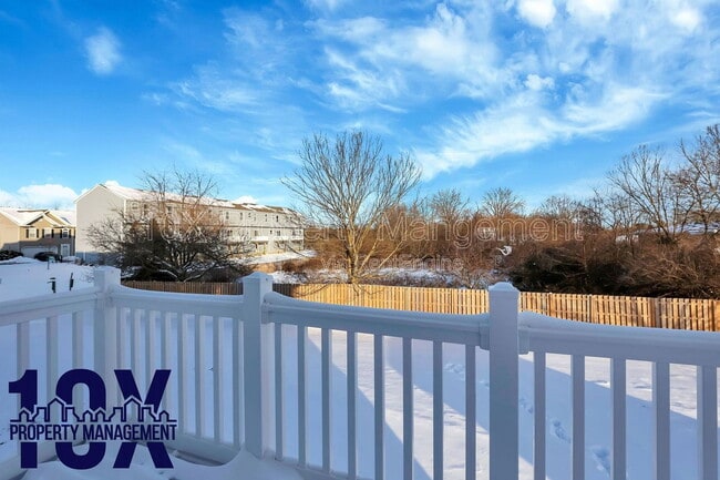 Building Photo - 3246 Mackinac Dr