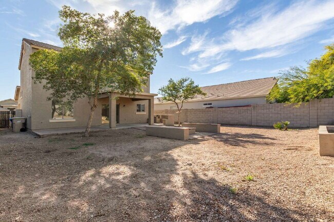 Building Photo - 24110 W Hadley St