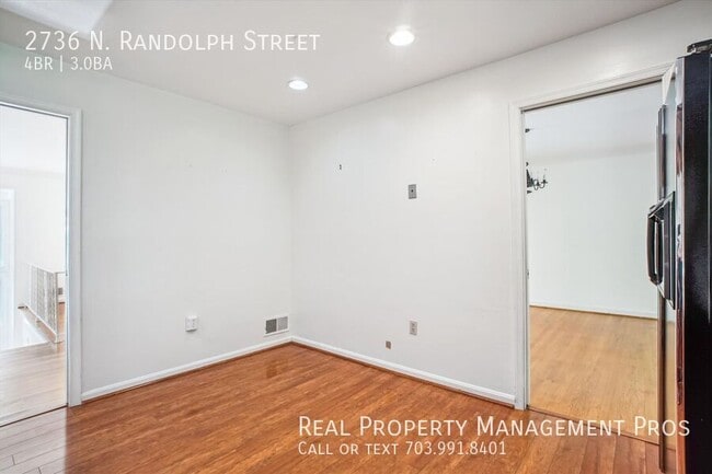 Building Photo - 2736 N Randolph St