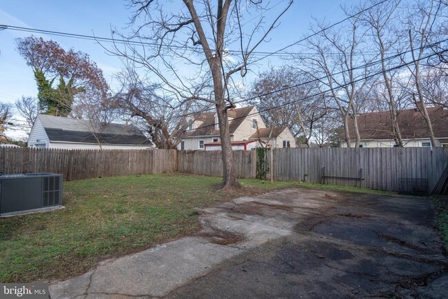 Building Photo - 432 Glendale Rd