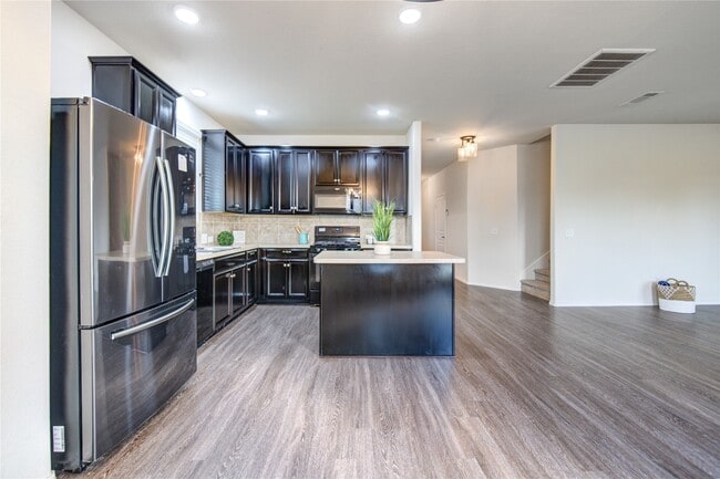 Building Photo - 5027 Brewcastle Ln