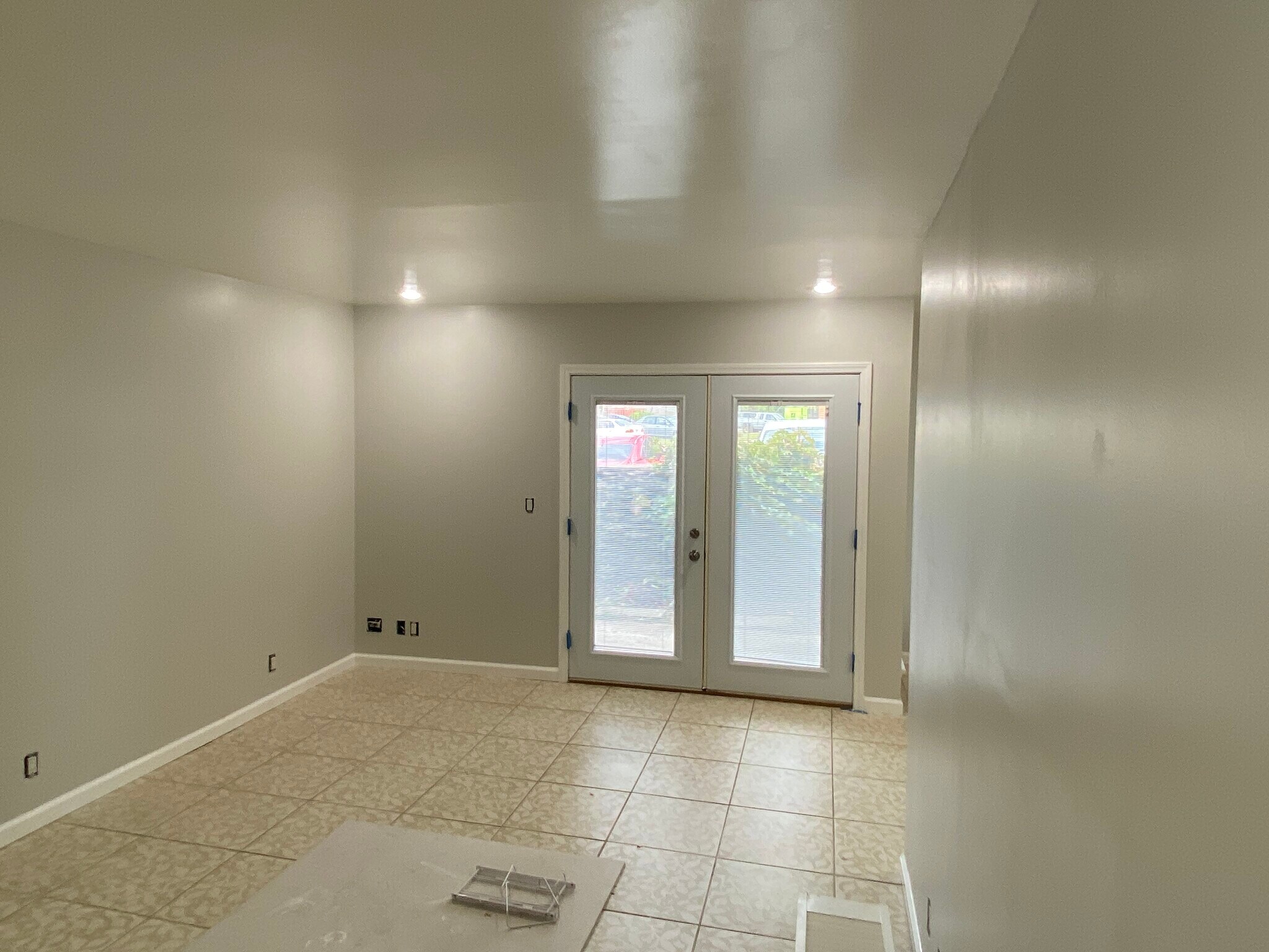 Building Photo - 515 Basswood Ave