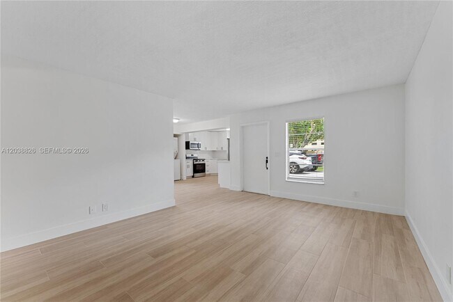 Building Photo - 10261 NW 35th St