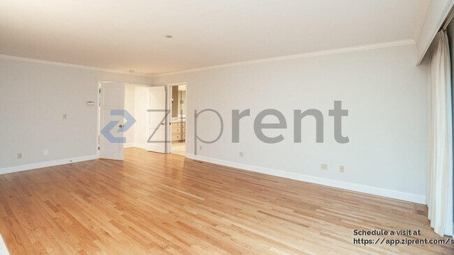 Building Photo - 16000 Greenwood Rd