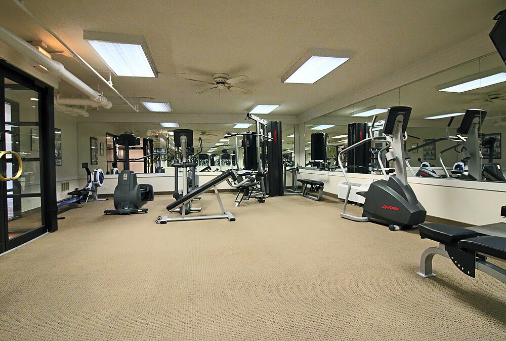 Building Photo - 74 E Scott St