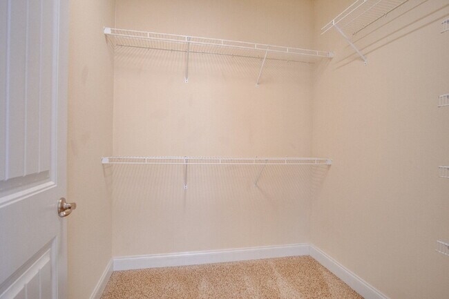 Building Photo - Hickory Hill Rental with Granite Counters,...