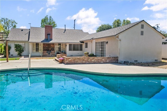 Building Photo - 5835 Jumilla Ave