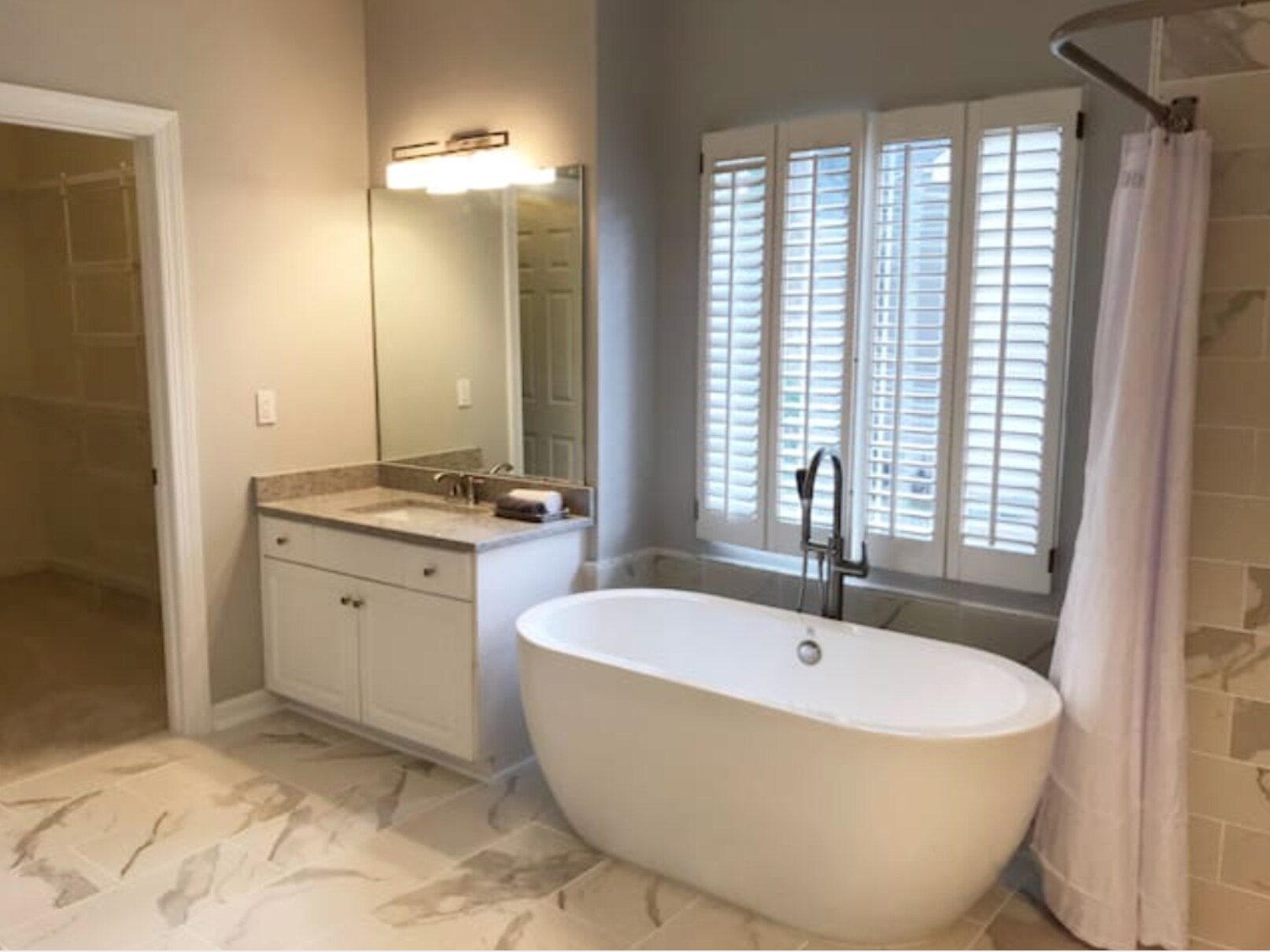 Building Photo - 10301 Rougemont Ln