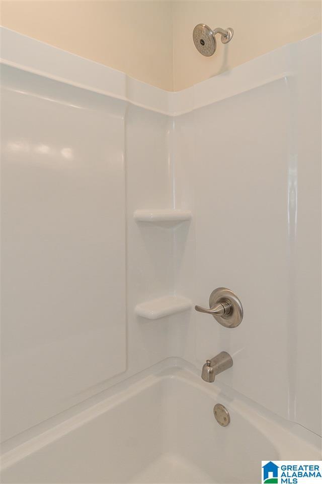 Building Photo - 615 Broadway St