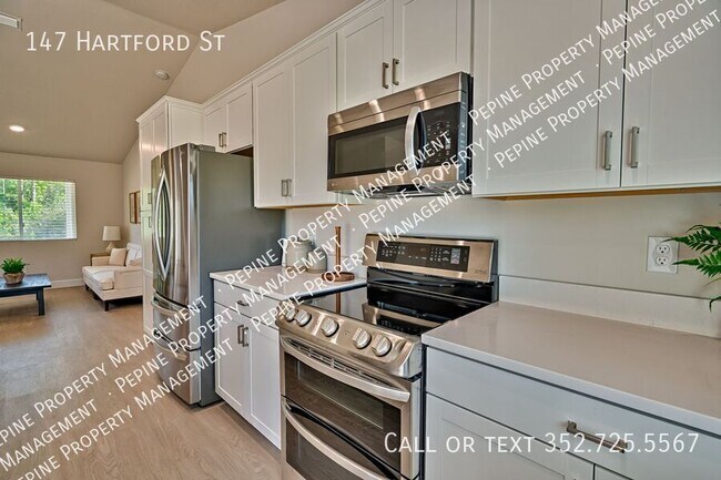 Building Photo - 147 Hartford St