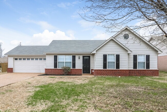 Building Photo - 4506 Shadow Hollow Dr