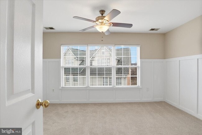 Building Photo - 5053 Kilburn St