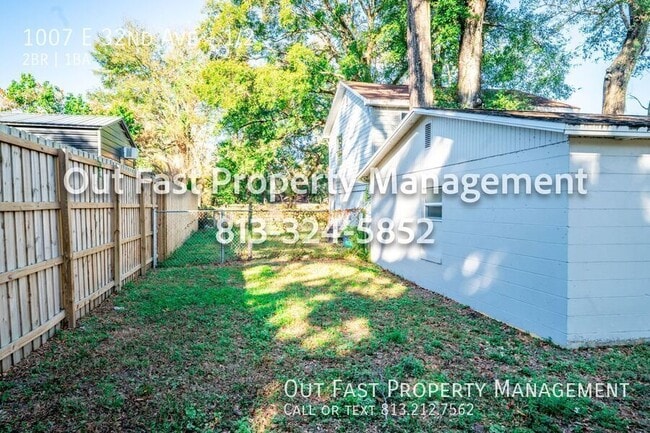 Building Photo - 1007 E 32nd Ave