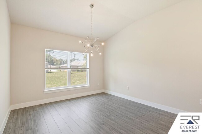 Building Photo - 59 Breeze Hill Ln