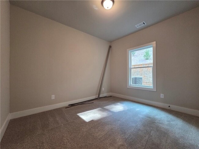 Building Photo - 6 Rock Pk Wy