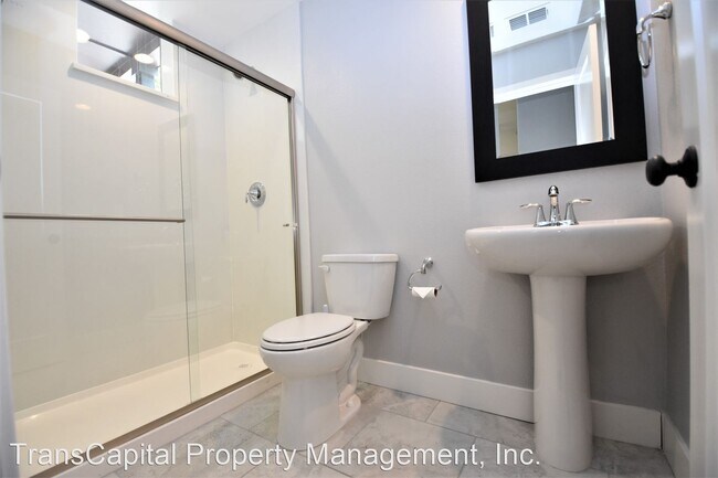 Building Photo - 3 br, 3.5 bath House - 401 10th Street